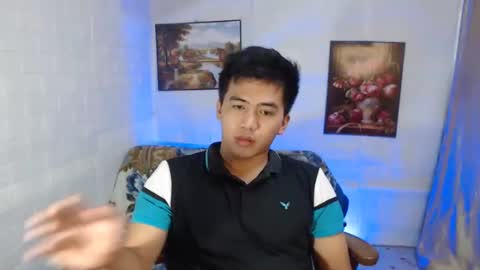 Snapshot of hardnight_100 chatting on February 8, 5:18 pm erwin online show from February 8, 5:18 pm
