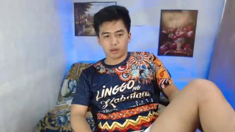 Snapshot of hardnight_100 chatting on February 9, 8:24 pm erwin online show from February 9, 8:24 pm
