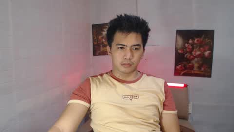 Snapshot of hardnight_100 chatting on February 12, 2:54 pm erwin online show from February 12, 2:54 pm