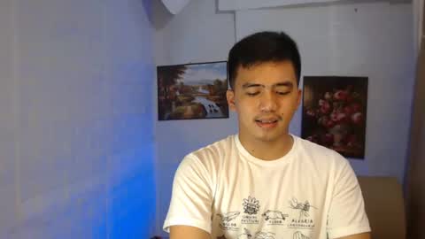 Snapshot of hardnight_100 chatting on February 17, 1:53 pm erwin online show from February 17, 1:53 pm