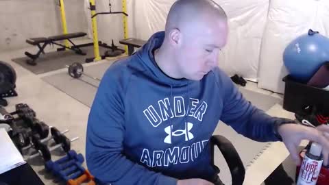 Snapshot of hardwired4816 chatting on February 13, 4:03 pm hardwired4816 online show from February 13, 4:03 pm