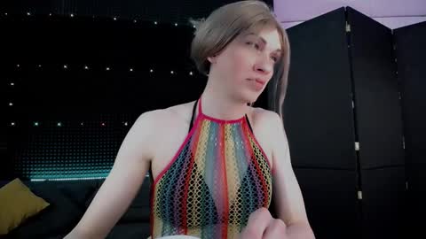 Snapshot of hardy_green chatting on December 14, 5:46 am Miss Hardy online show from December 14, 5:46 am