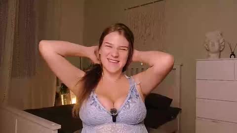 Snapshot of harley_blanco chatting on January 9, 2:20 pm Harley online show from January 9, 2:20 pm