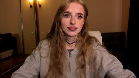 Julia online show from April 28, 5:23 am