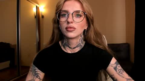 Julia online show from April 29, 5:22 am