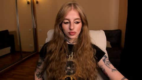 Julia online show from May 7, 5:35 am