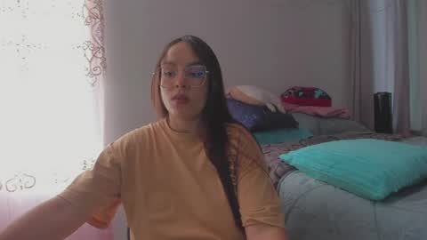 Snapshot of harleynapier chatting on April 13, 8:25 pm Natii online show from April 13, 8:25 pm
