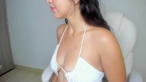 harleyqueen_robbie online show from January 14, 12:00 am