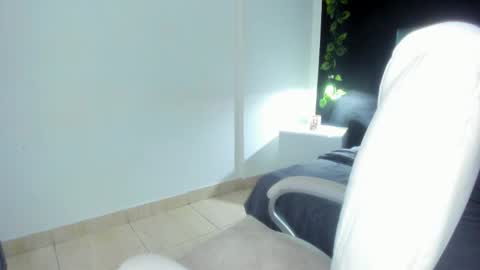 harleyqueen_robbie online show from February 22, 11:13 pm