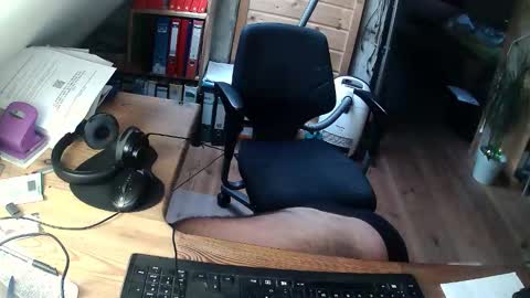 Snapshot of harleywerner chatting on September 15, 5:29 am harleywerner online show from September 15, 5:29 am