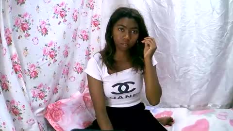 Snapshot of harliva chatting on April 18, 1:09 am harliva online show from April 18, 1:09 am
