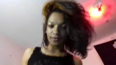 Snapshot of harmonycoxx_ chatting on January 18, 3:05 pm Nicky online show from January 18, 3:05 pm