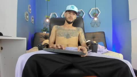 harold_999 online show from May 15, 10:28 pm