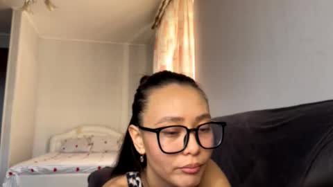 Naomi online show from October 12, 1:48 am