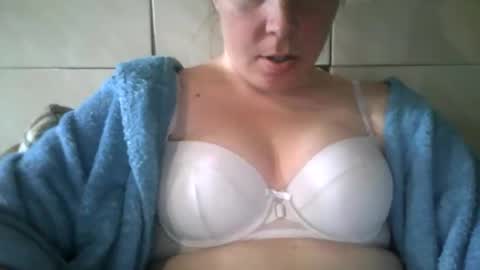 harpywitch884 online show from April 8, 9:09 am