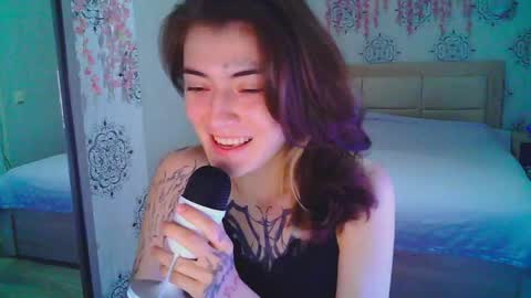 Harris Lola online show from May 24, 4:12 pm