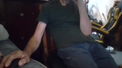 Snapshot of harry1cannary chatting on September 26, 2:21 pm harry1cannary online show from September 26, 2:21 pm