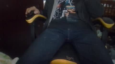 Snapshot of harry1cannary chatting on October 12, 6:18 pm harry1cannary online show from October 12, 6:18 pm