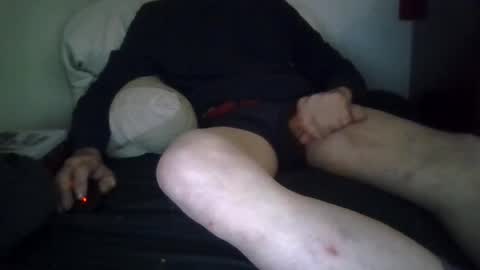 Snapshot of harry1cannary chatting on February 4, 12:05 am harry1cannary online show from February 4, 12:05 am