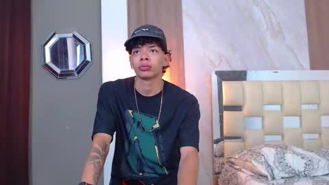 Snapshot of harry_jhonsonn chatting on February 19, 10:06 pm Harry online show from February 19, 10:06 pm