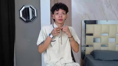 Snapshot of harry_jhonsonn chatting on March 15, 11:44 pm Harry online show from March 15, 11:44 pm