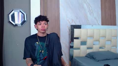 Snapshot of harry_jhonsonn chatting on March 19, 9:19 pm Harry online show from March 19, 9:19 pm