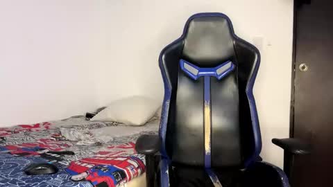 harry_p01 online show from October 12, 1:04 am