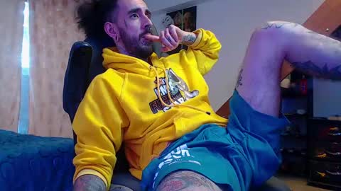Snapshot of harry_reems_ chatting on December 3, 12:38 pm OMAR online show from December 3, 12:38 pm