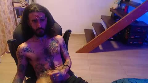 Snapshot of harry_reems_ chatting on January 9, 11:13 pm OMAR online show from January 9, 11:13 pm