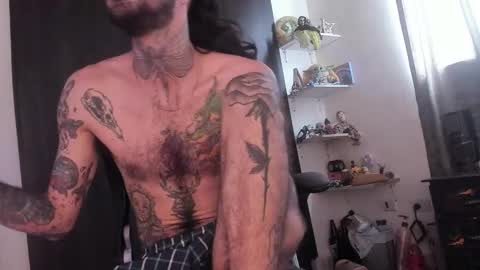 OMAR online show from October 28, 3:47 pm