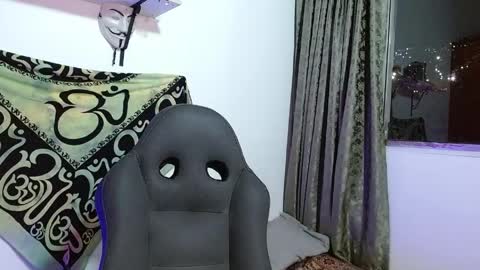 OMAR online show from May 6, 3:13 am