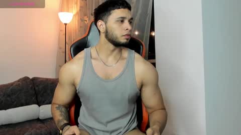 Snapshot of harry_zandess chatting on September 12, 4:23 am Harry Zandes online show from September 12, 4:23 am