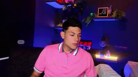  ... online show from February 5, 11:53 pm