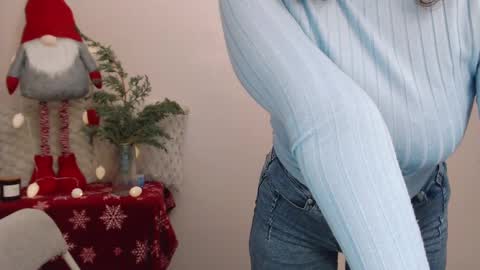 Snapshot of hartfoxx chatting on January 1, 6:15 am hartfoxx online show from January 1, 6:15 am