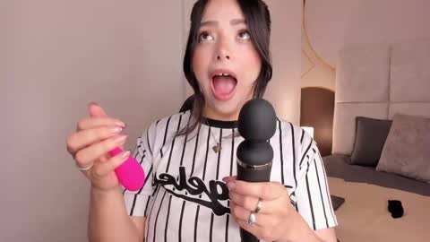 has_gonzalezz online show from January 10, 5:53 am