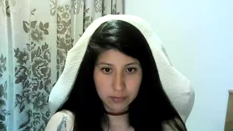 Snapshot of hasley_bbylee chatting on January 5, 4:47 am lady online show from January 5, 4:47 am