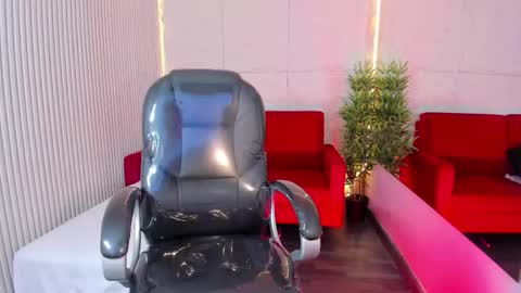 HasleyCarter online show from January 6, 11:18 pm