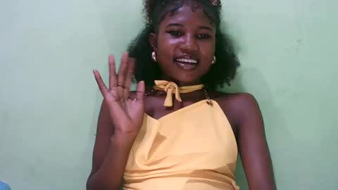 Snapshot of hasleyinah chatting on March 11, 10:38 pm hasleyinah online show from March 11, 10:38 pm
