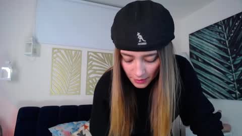 Nicole online show from January 31, 3:41 am