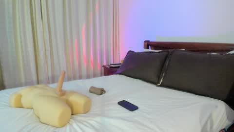 Nicole online show from September 30, 4:17 am