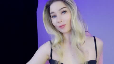 Anna online show from February 22, 12:26 pm