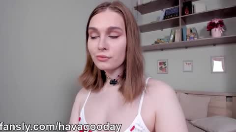 Mia online show from February 28, 6:58 am