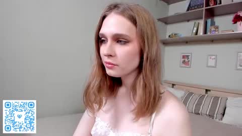 Mia online show from May 15, 2:13 pm