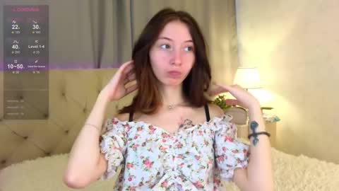 Lola online show from November 3, 9:10 am