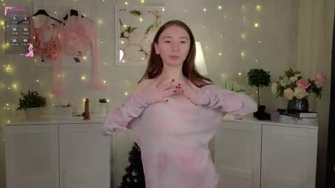 Lola online show from February 4, 11:05 am