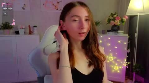 Lola online show from February 10, 12:09 pm