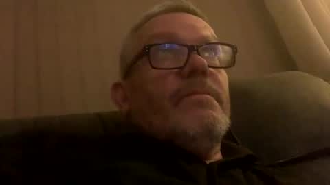 Snapshot of hawks2113 chatting on March 11, 9:48 pm hawks2113 online show from March 11, 9:48 pm
