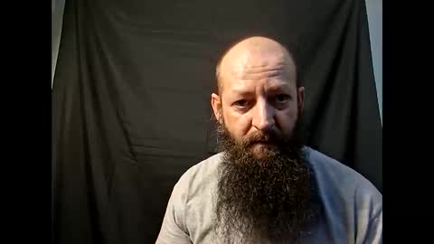 Robert online show from March 1, 9:55 am