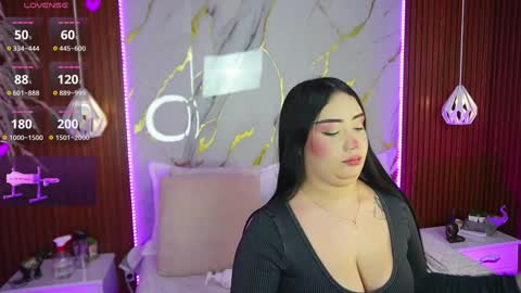 Snapshot of hay1_ chatting on December 14, 3:07 am haylie See you tonight at 8pm Colombia time online show from December 14, 3:07 am