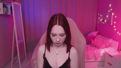 Mia online show from March 15, 8:20 am